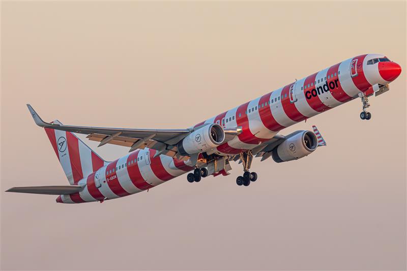 Condor B757 