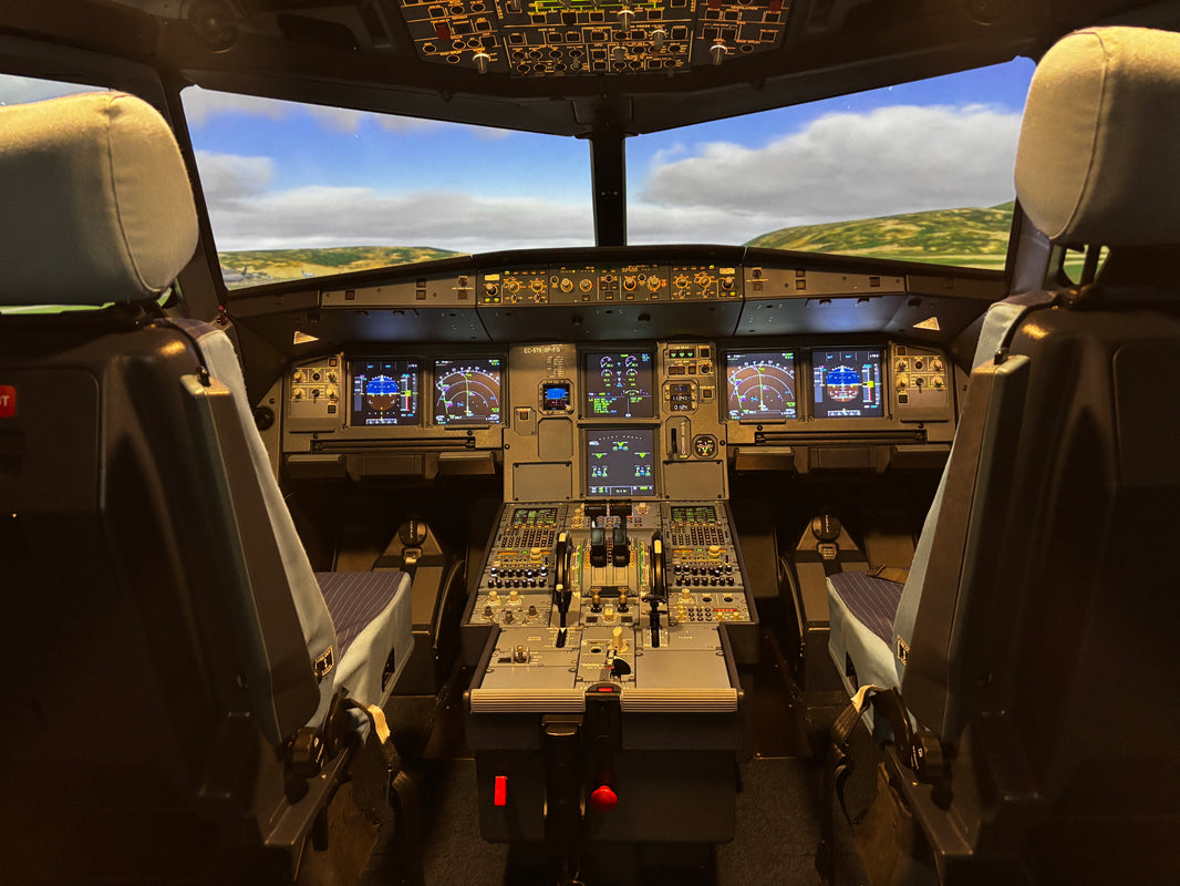 Flugsimulator | Full Flight Simulator - Fliegen wie ein Pilot | Condor Shop