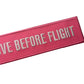 Schlüsselanhänger "REMOVE BEFORE FLIGHT" - "FlyPink"